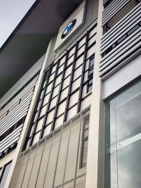 BMW Showroom LED display